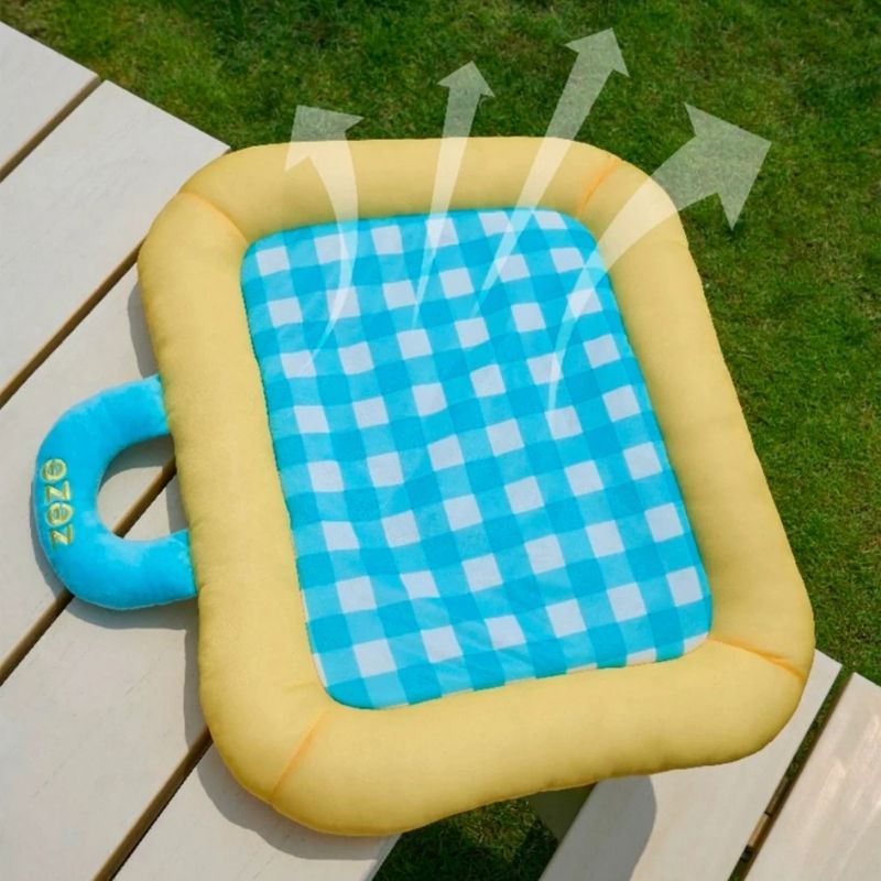 Cooling Ice Silk Doxie Mat