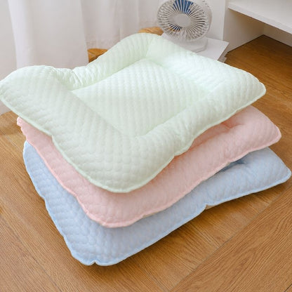 Dachshund Cooling Nest Bed stacked, green on top